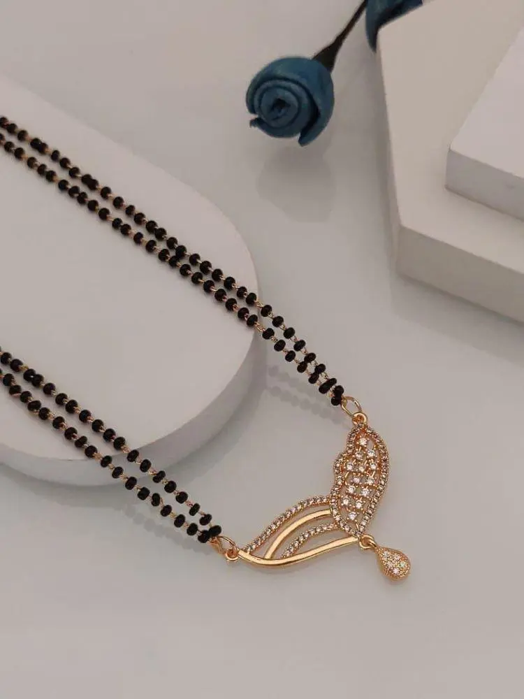 GRACEFUL-THREE-STRANDED-MANGALSUTRA