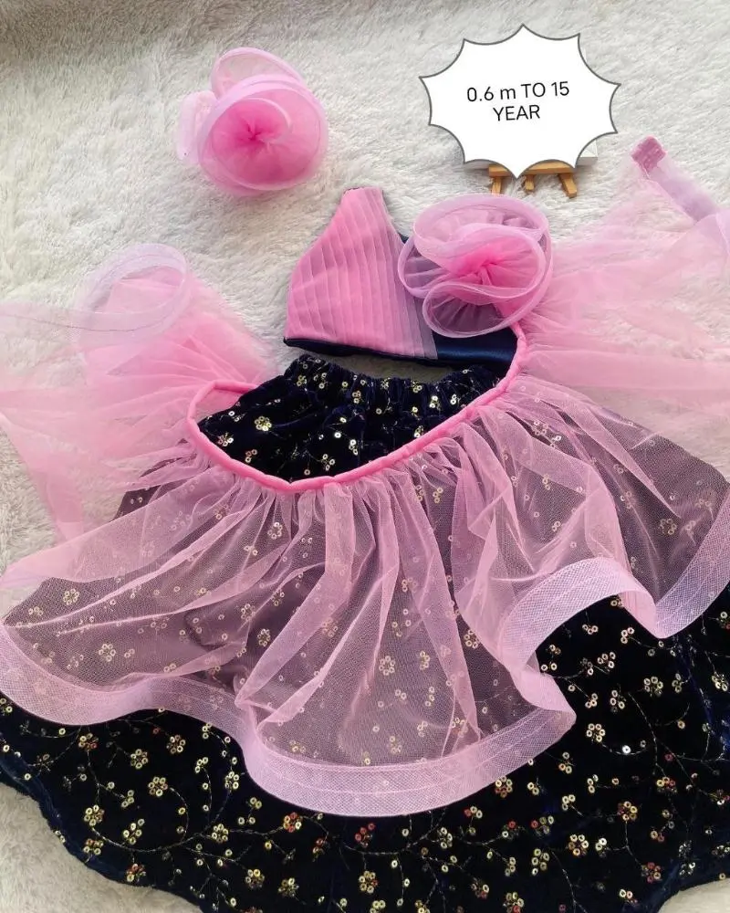 NAVY-BLUE-VELVET-LEHENGA-WITH-SEQUENCE-WORK-AND-BABY-PINK-ACCENTS